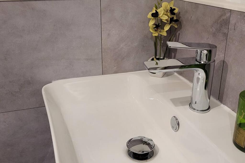 Villa Blanca, W-Lan, Office Leverkusen Luaran gambar